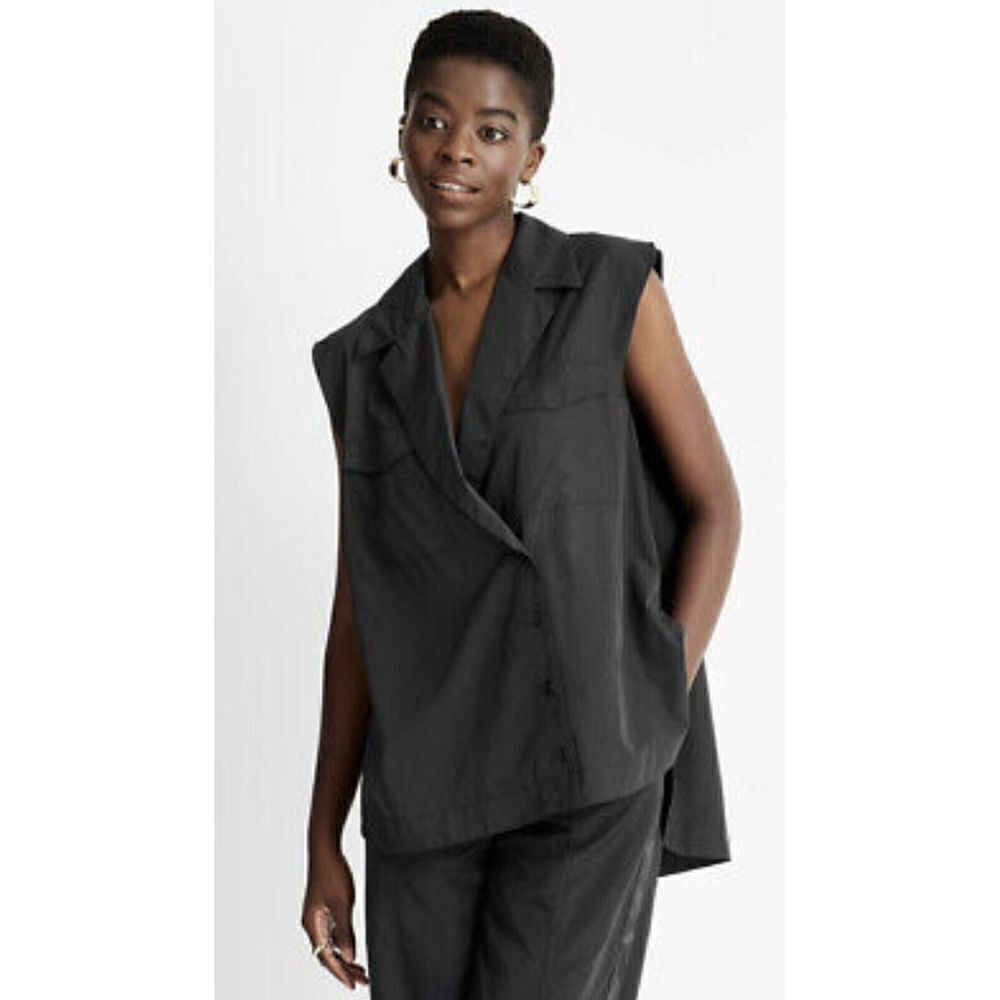 Sleeveless Nylon Button-Down Shirt - Future Collective. Size 4X. NWOT. U